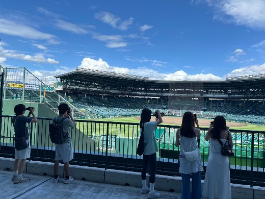 圖2:阪神甲子園棒球場(另開新視窗) 圖2:阪神甲子園棒球場