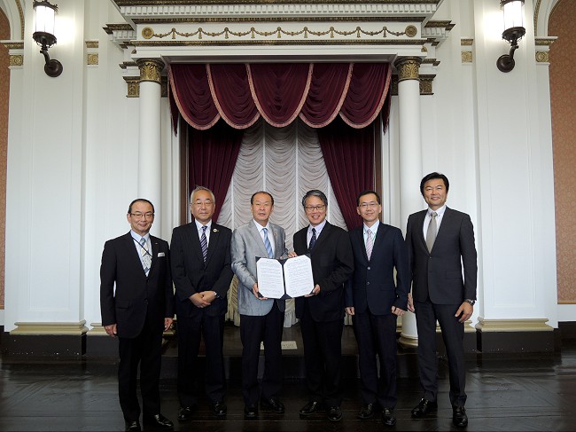 圖：駐大阪經濟文化辦事處李世丙處長、工業局楊志清副局長、工業局呂正欽副組長兼TJPO執行長、大阪府商工勞動部西田淳一部長、大阪府成長產業振興室國際企業招商課一坂浩史課長及井岡卓也參事