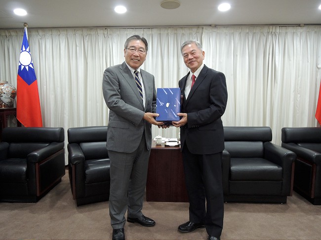 圖：經濟部沈榮津部長接見AGC株式會社島村琢哉社長